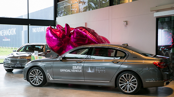BMW Thailand Supports “Bangkok Art Biennale 2018” with Premium BMW 7 Series as Official Limousine Shuttles for Artists BMW Thailand Supports “Bangkok Art Biennale 2018” with Premium BMW 7 Series as Official Limousine Shuttles for Artists